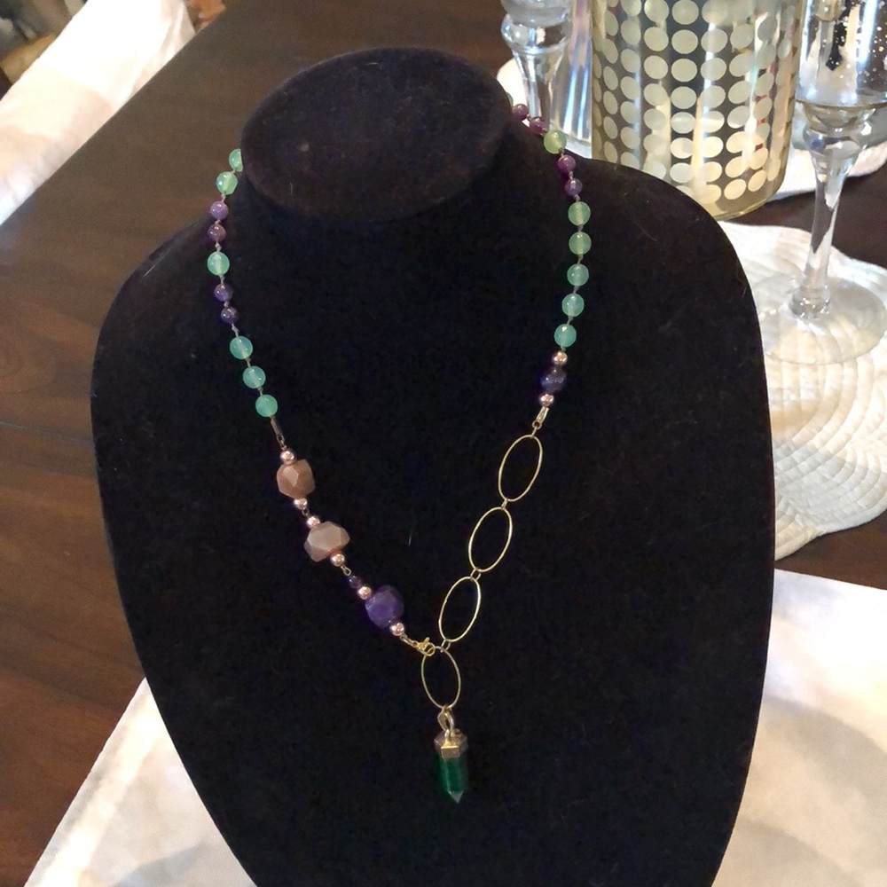 Aventurine faceted crystals, amethyst smooth & chunky & gold-tone beads necklace